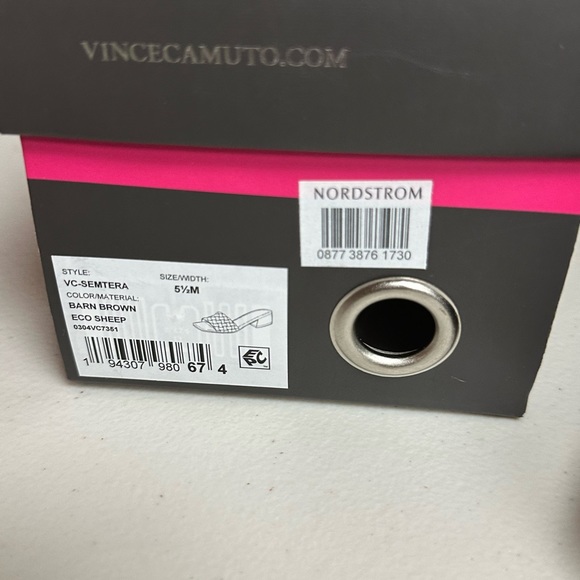 Vince Camuto empty storage shoes - Picture 5 of 9